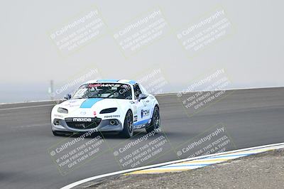 media/Jan-26-2025-CalClub SCCA (Sun) [[cfcea7df88]]/Group 4/Race/